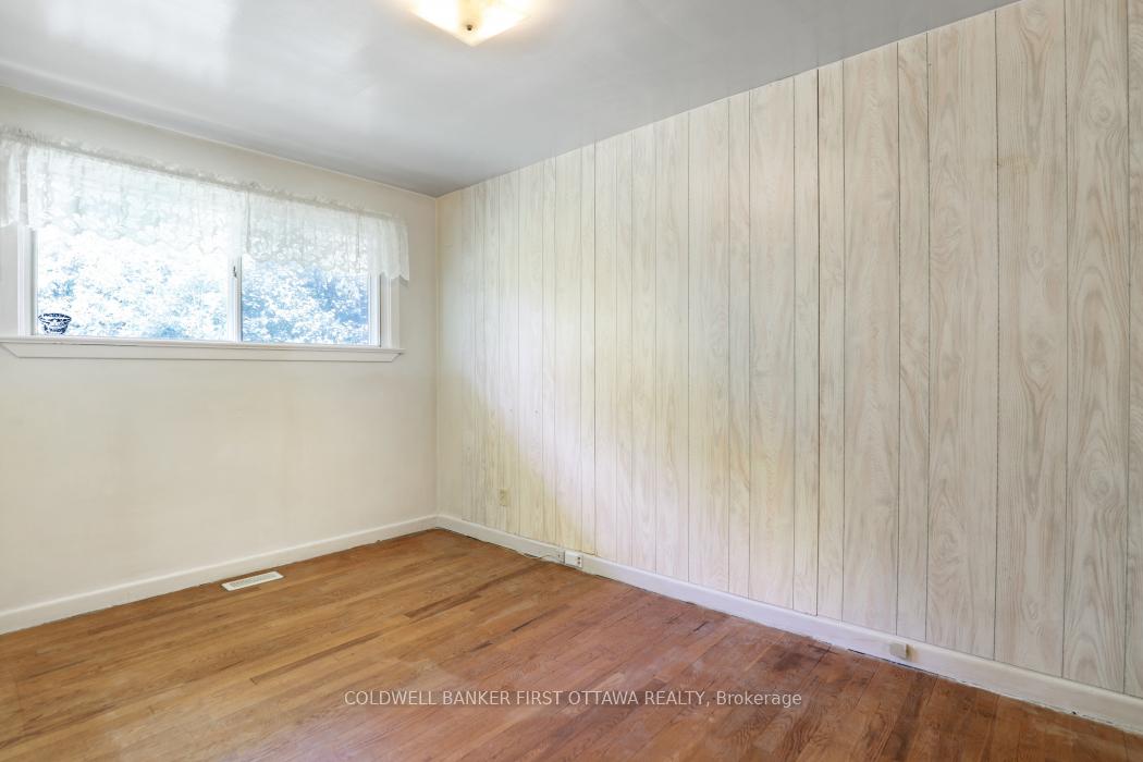 Photo 24 of 2133 Westbourne Avenue, Ottawa, McKellar Heights/Glabar Park — HOMEH