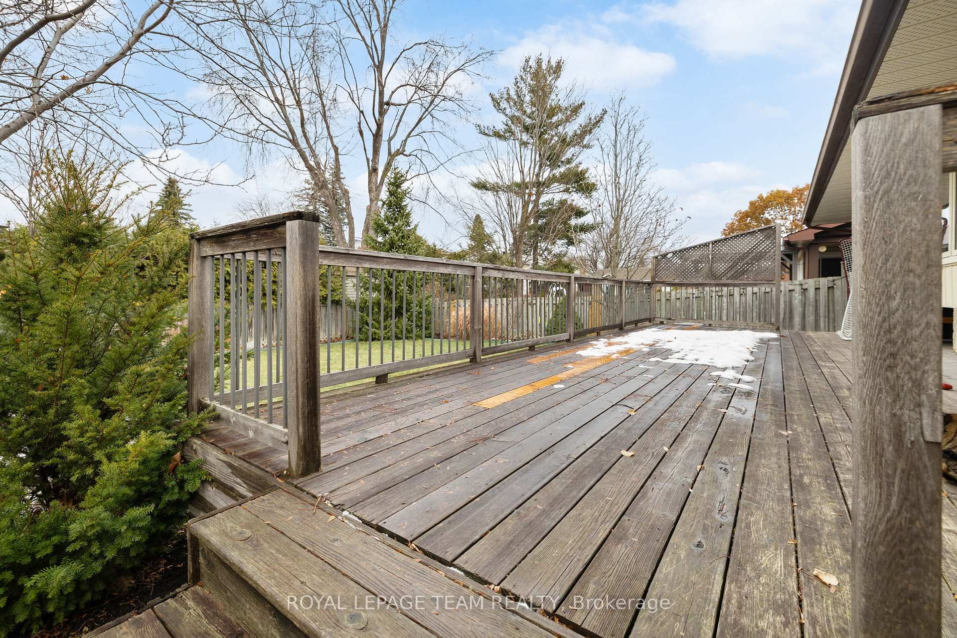 Photo 45 of 125 David Drive, Ottawa, Meadowlands/St. Claire Gardens — HOMEH