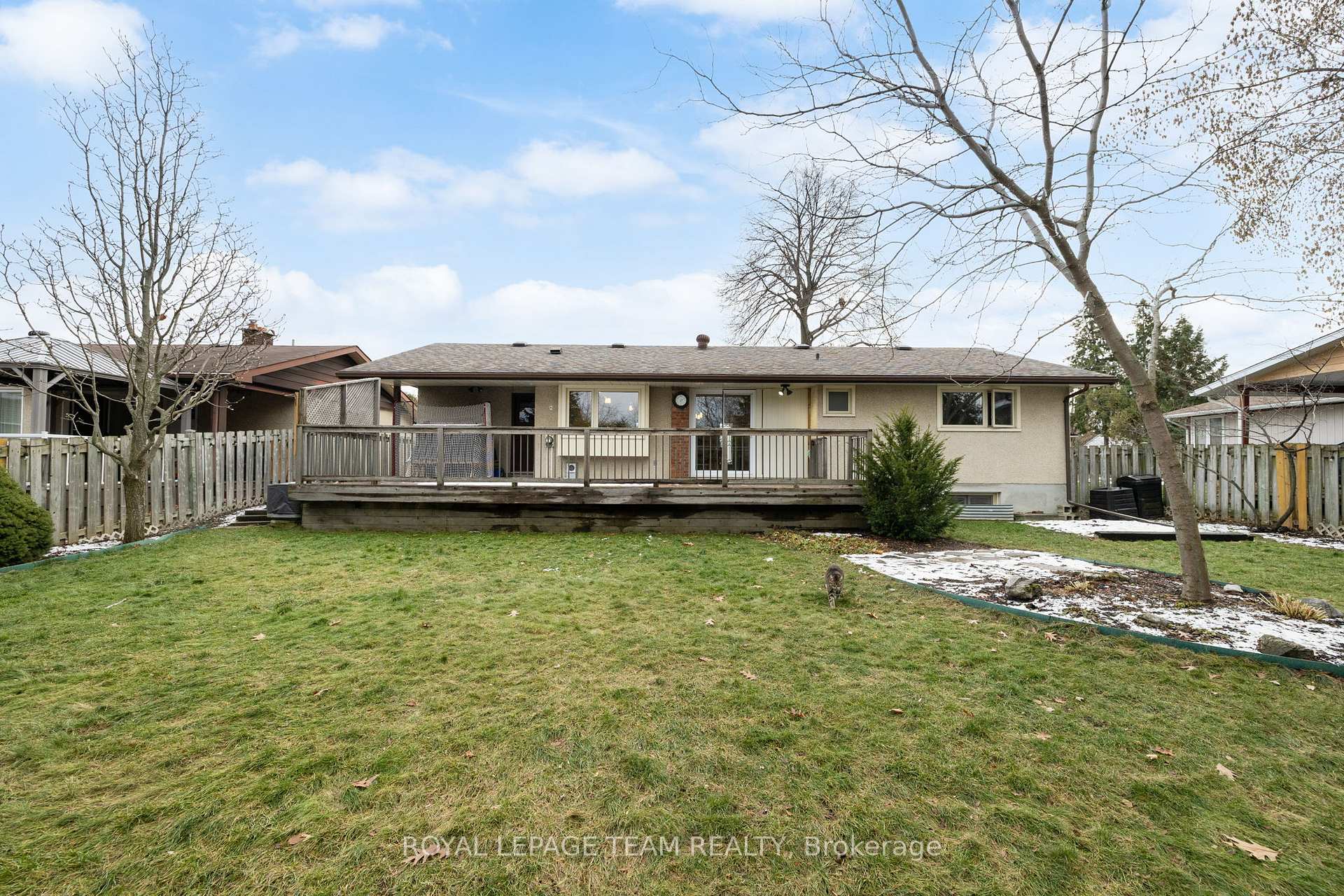 Photo 48 of 125 David Drive, Ottawa, Meadowlands/St. Claire Gardens — HOMEH