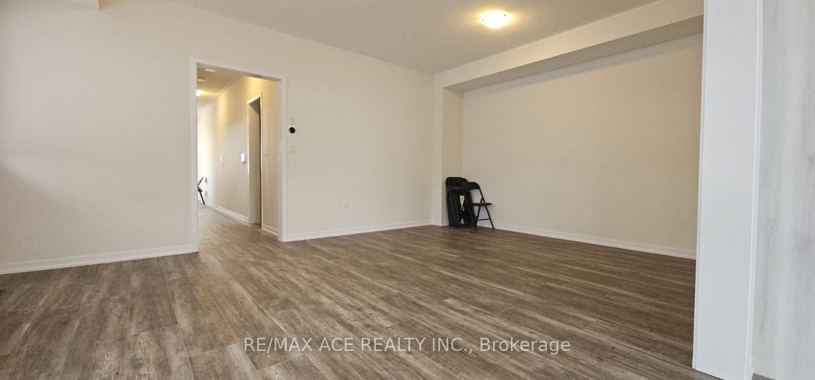 Photo 8 of 2102 Cayenne Street, Oshawa, Kedron — HOMEH
