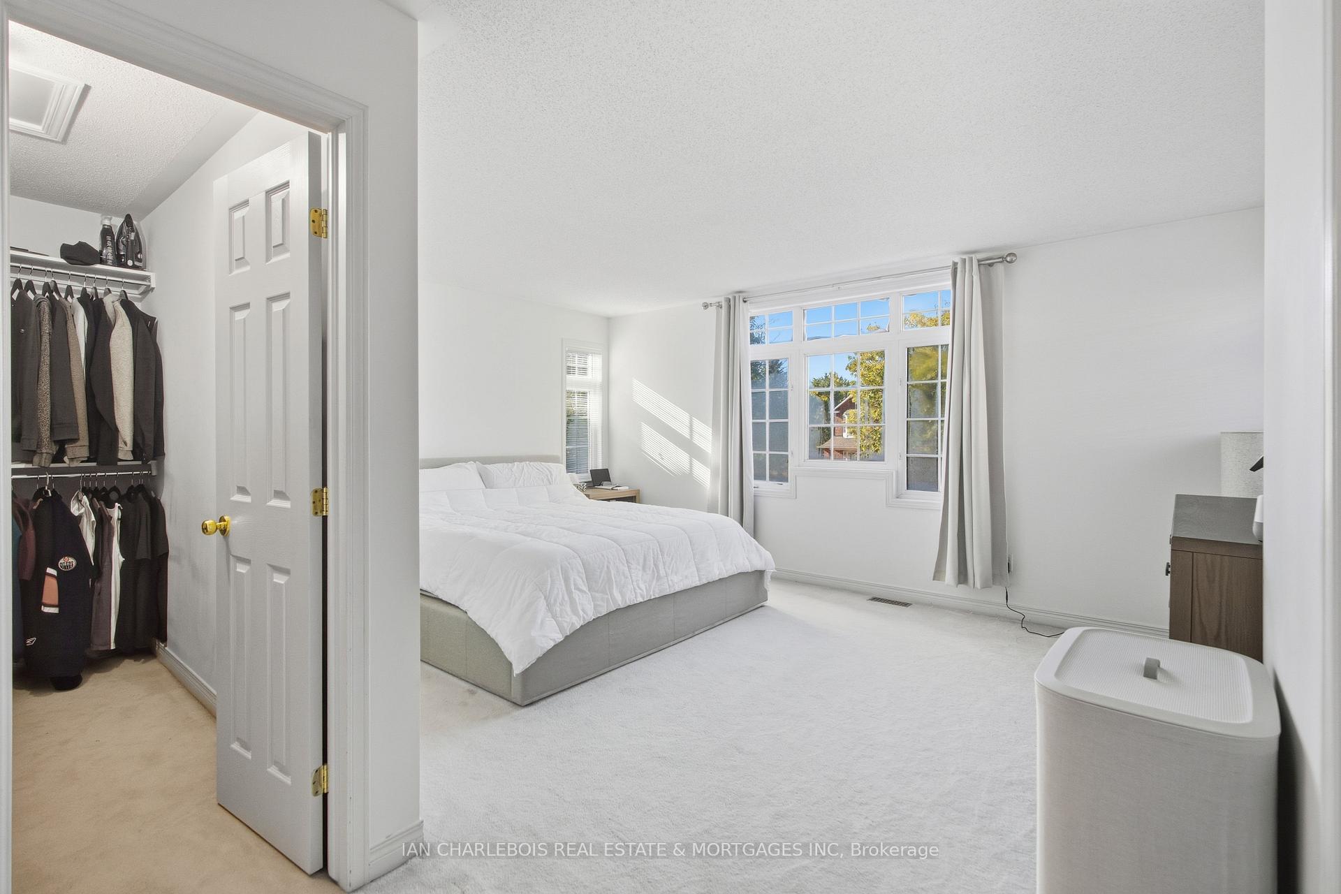 Photo 18 of 42 Bellingham Place, Ottawa, Hunt Club Park/Greenboro — HOMEH