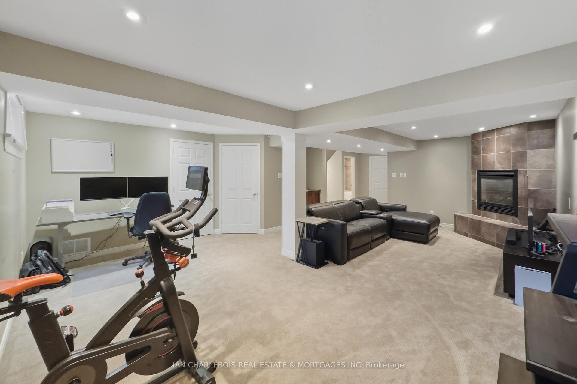 Photo 30 of 42 Bellingham Place, Ottawa, Hunt Club Park/Greenboro — HOMEH