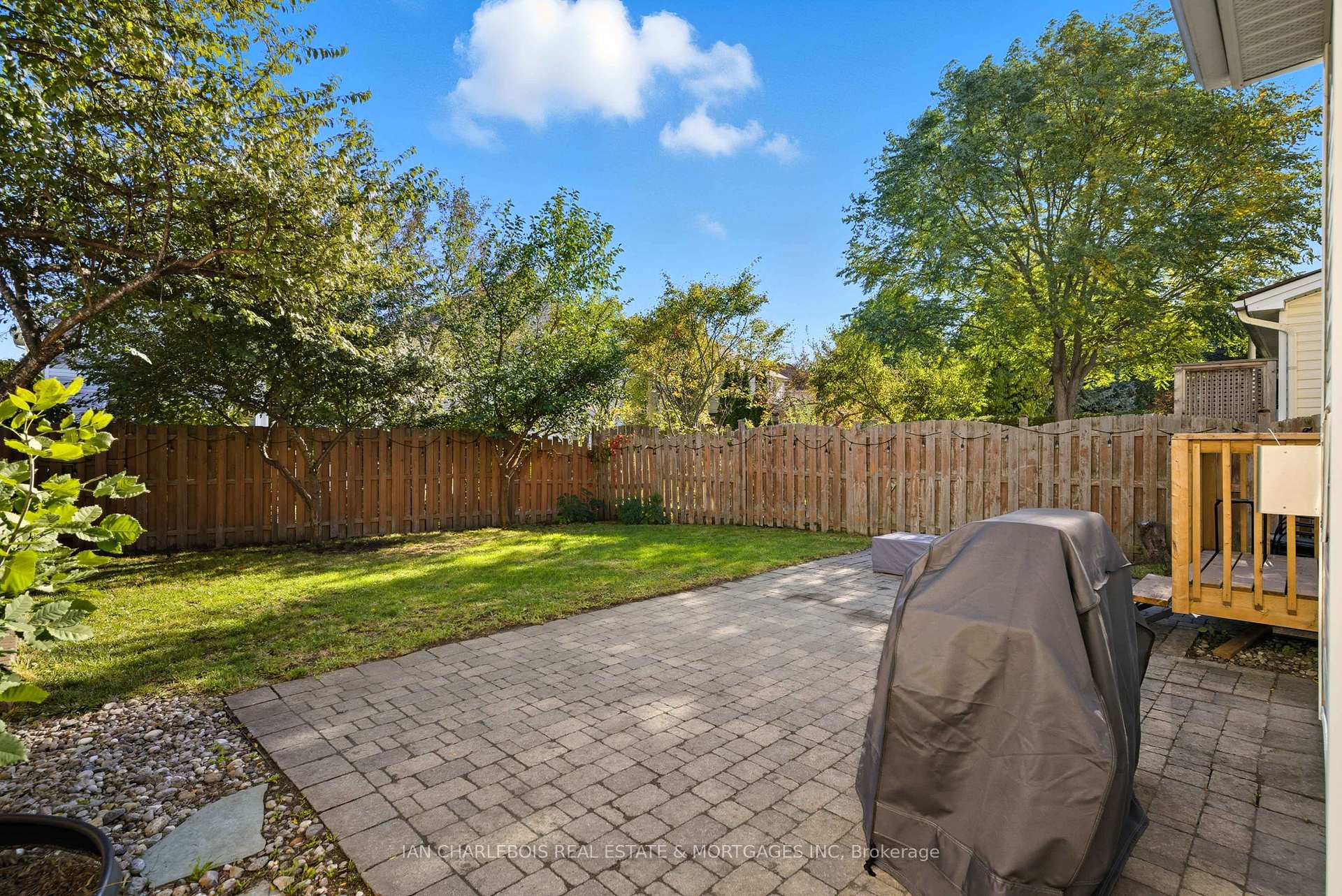 Photo 34 of 42 Bellingham Place, Ottawa, Hunt Club Park/Greenboro — HOMEH