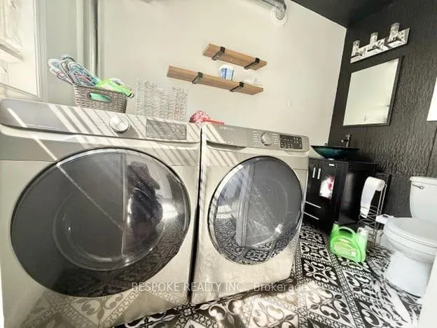 Photo 8 of Unit Main/Second Floor, 6 Henry Street, Kitchener — HOMEH