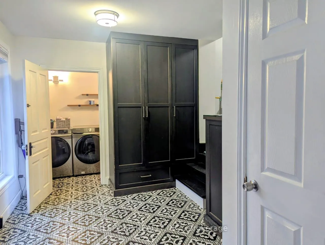 Photo 11 of Unit Main/Second Floor, 6 Henry Street, Kitchener — HOMEH