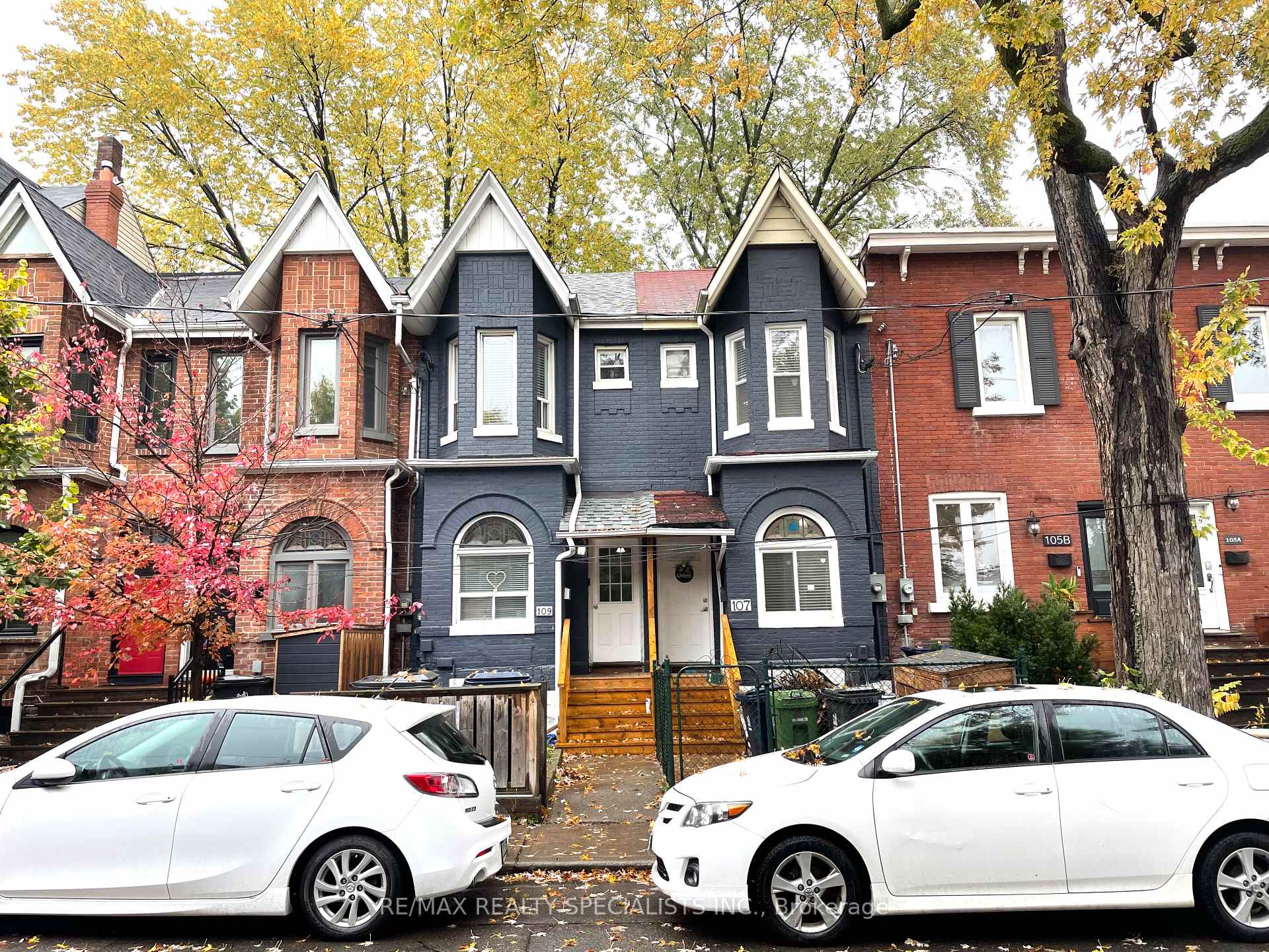 Front of Unit Upper, 107 Pape Avenue