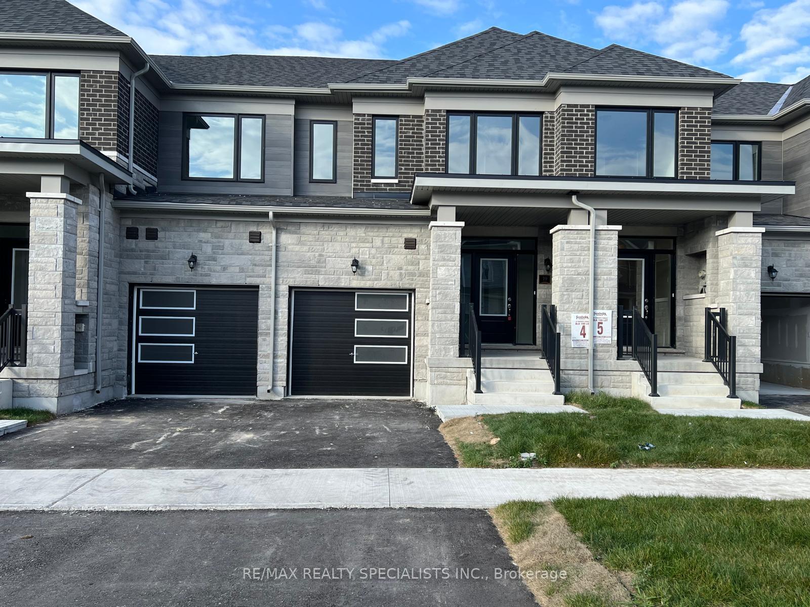 Photo 1 of 19 Tamworth Terrace, Barrie, Innis-Shore — HOMEH