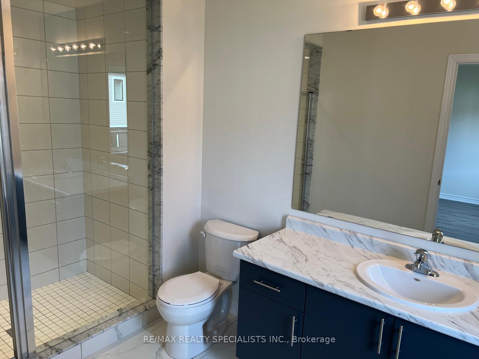 Photo 7 of 19 Tamworth Terrace, Barrie, Innis-Shore — HOMEH