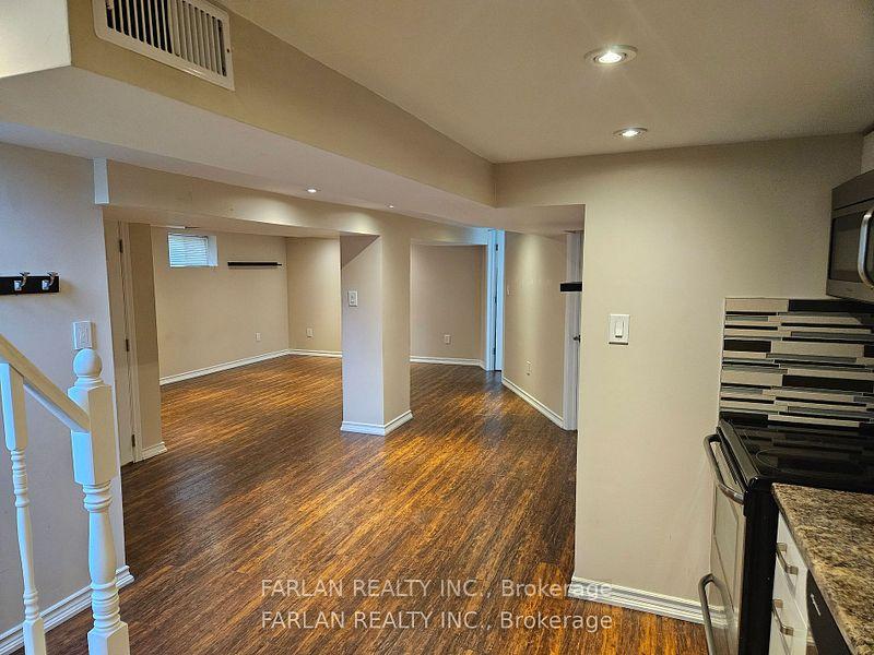 Photo 3 of 158 East 24th Bsmt. Street, Hamilton, Burkholme — HOMEH