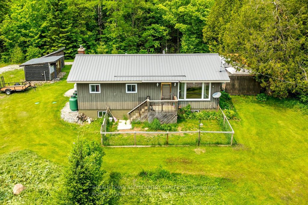 Photo 2 of 1042 Tweed Drive, Highlands East, Glamorgan — HOMEH