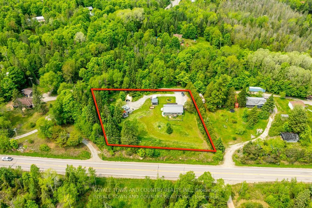 Photo 3 of 1042 Tweed Drive, Highlands East, Glamorgan — HOMEH