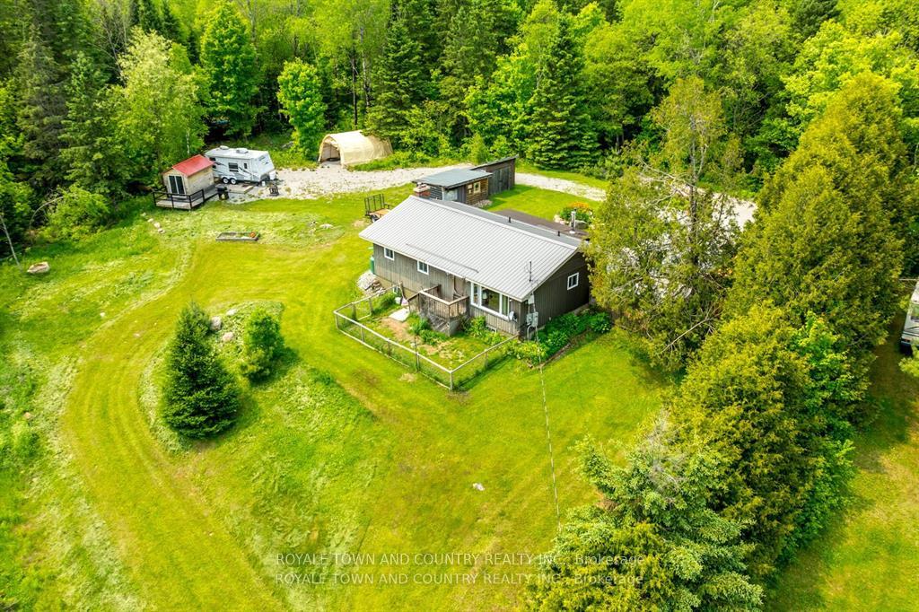 Photo 43 of 1042 Tweed Drive, Highlands East, Glamorgan — HOMEH