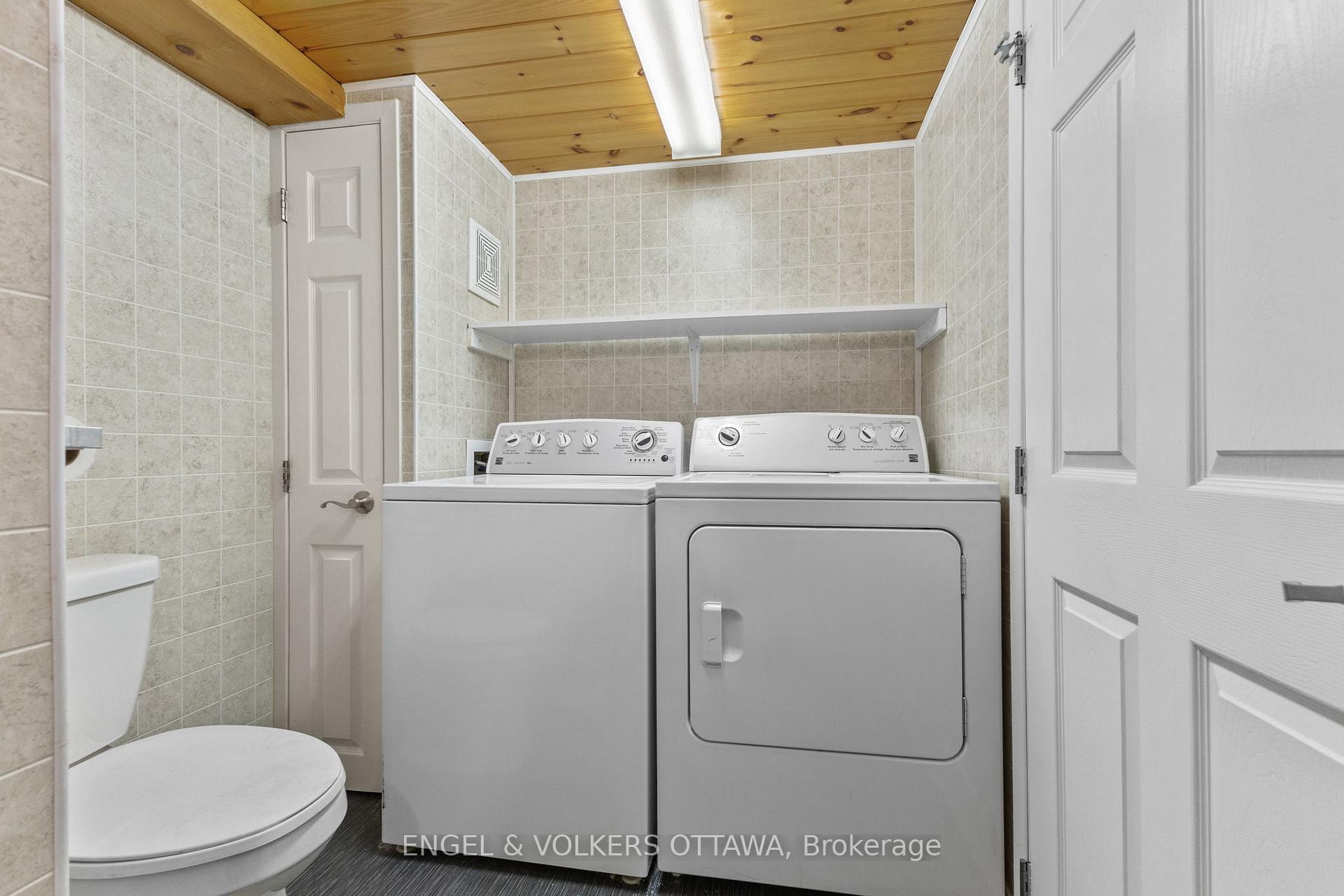 Photo 25 of 202 Royalton Private, Ottawa, Hunt Club Woods — HOMEH