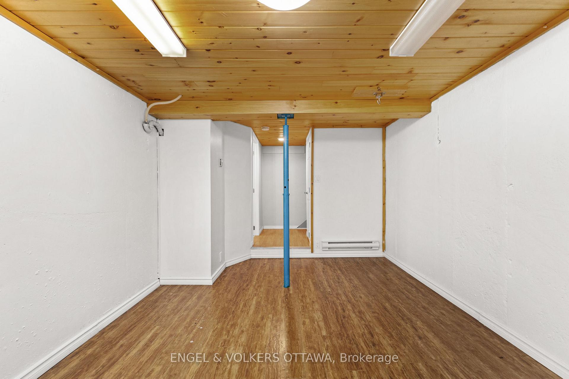 Photo 26 of 202 Royalton Private, Ottawa, Hunt Club Woods — HOMEH