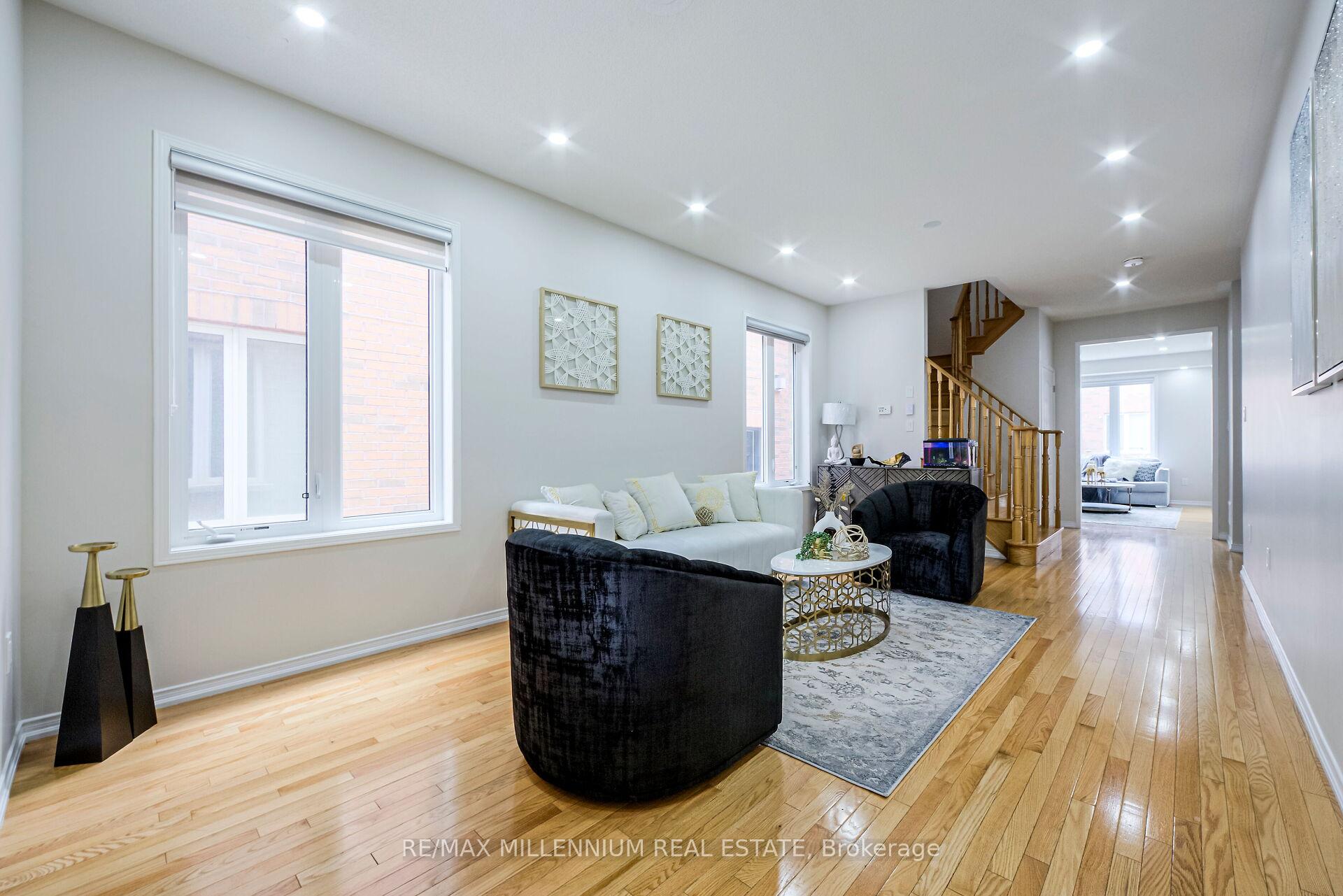 Photo 15 of 62 Loftsmoor Drive, Brampton, Sandringham-Wellington — HOMEH