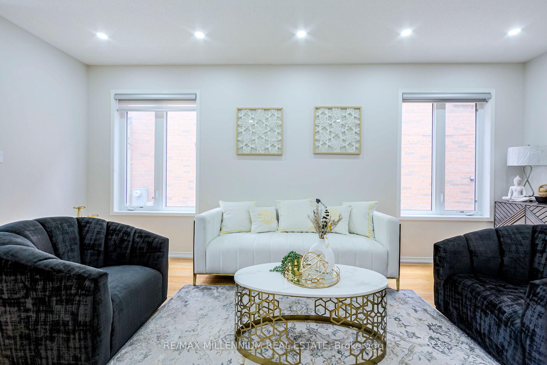 Photo 8 of 62 Loftsmoor Drive, Brampton, Sandringham-Wellington — HOMEH
