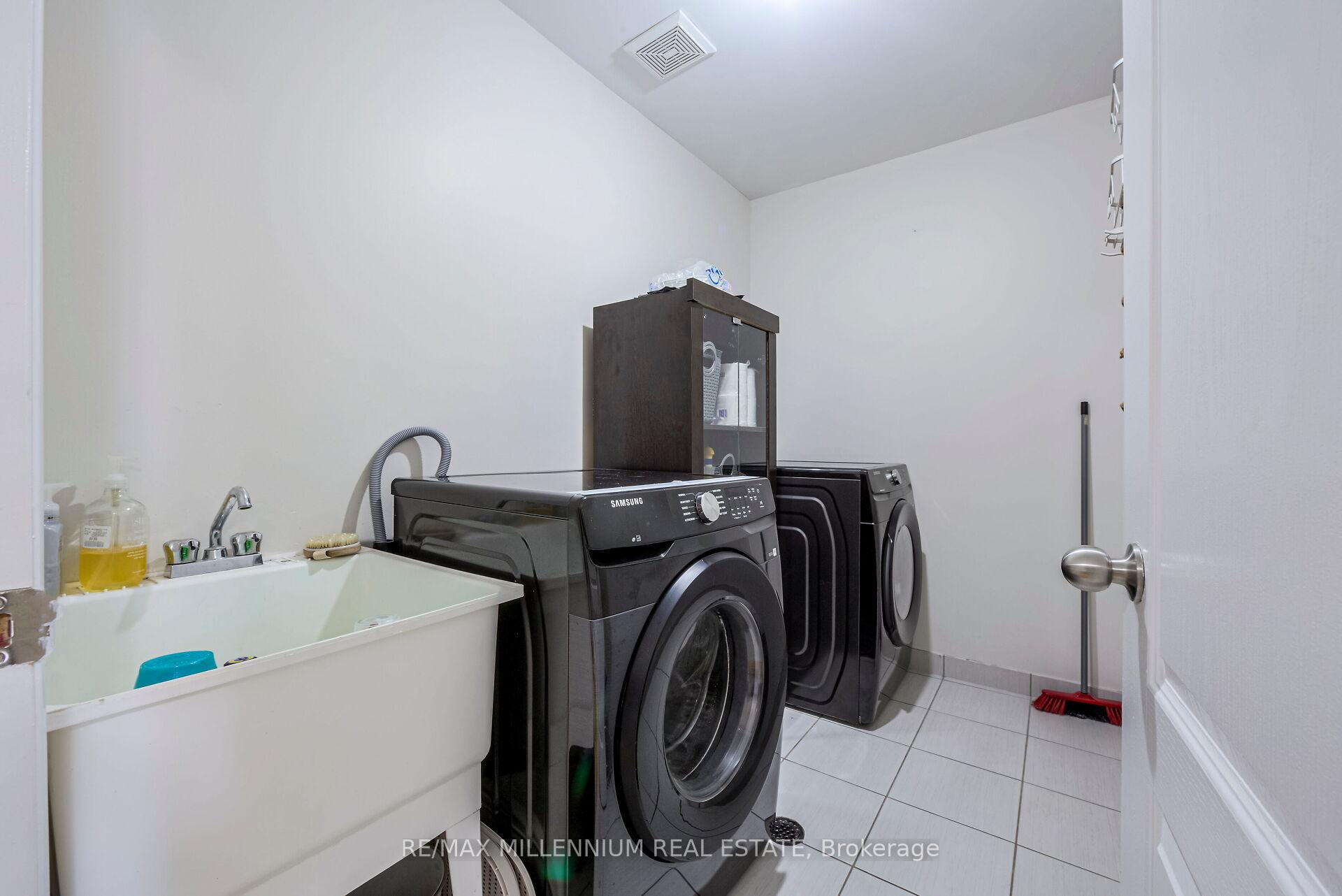 Photo 27 of 62 Loftsmoor Drive, Brampton, Sandringham-Wellington — HOMEH