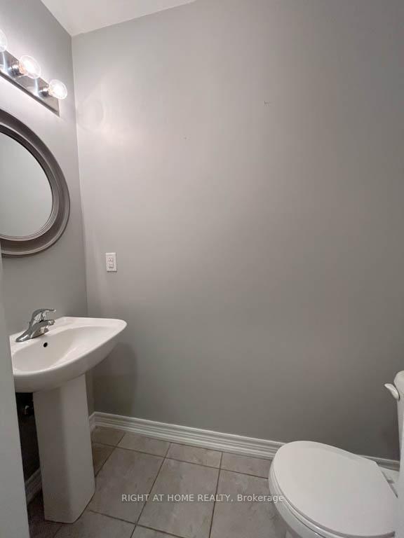Photo 3 of 41 House Lane, Hamilton, Ancaster — HOMEH