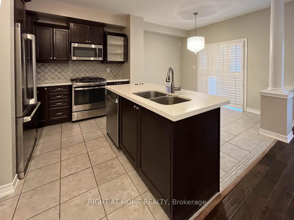 Photo 4 of 41 House Lane, Hamilton, Ancaster — HOMEH
