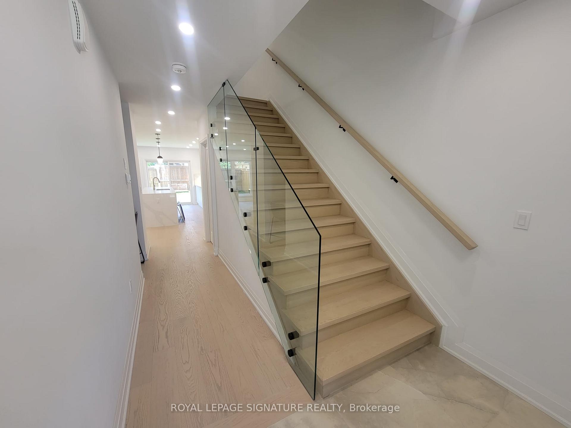 Photo 11 of 1240B Bayview Street, Pickering, Bay Ridges — HOMEH