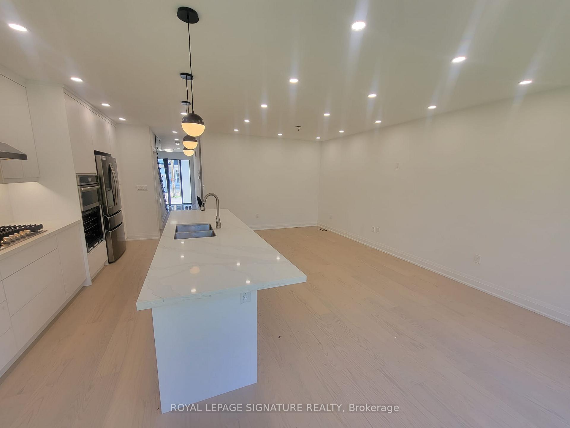 Photo 16 of 1240B Bayview Street, Pickering, Bay Ridges — HOMEH