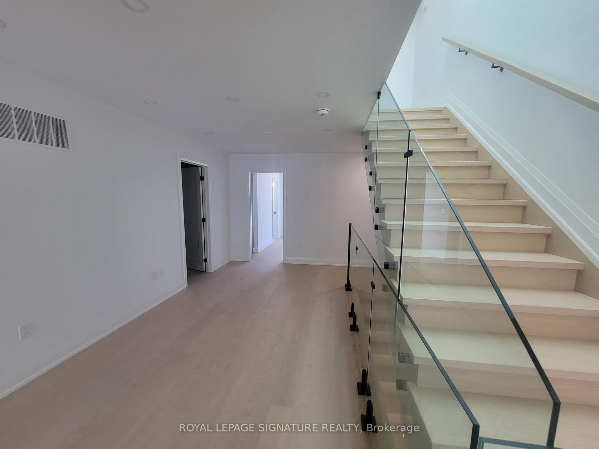 Photo 3 of 1240B Bayview Street, Pickering, Bay Ridges — HOMEH