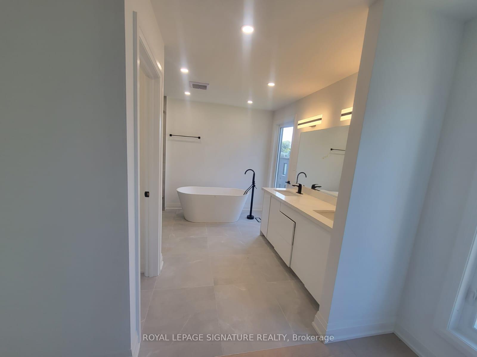 Photo 12 of 1240B Bayview Street, Pickering, Bay Ridges — HOMEH