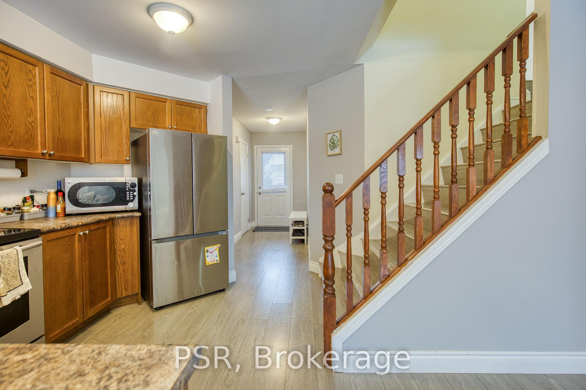 Photo 10 of 717 Paris Boulevard, Waterloo — HOMEH
