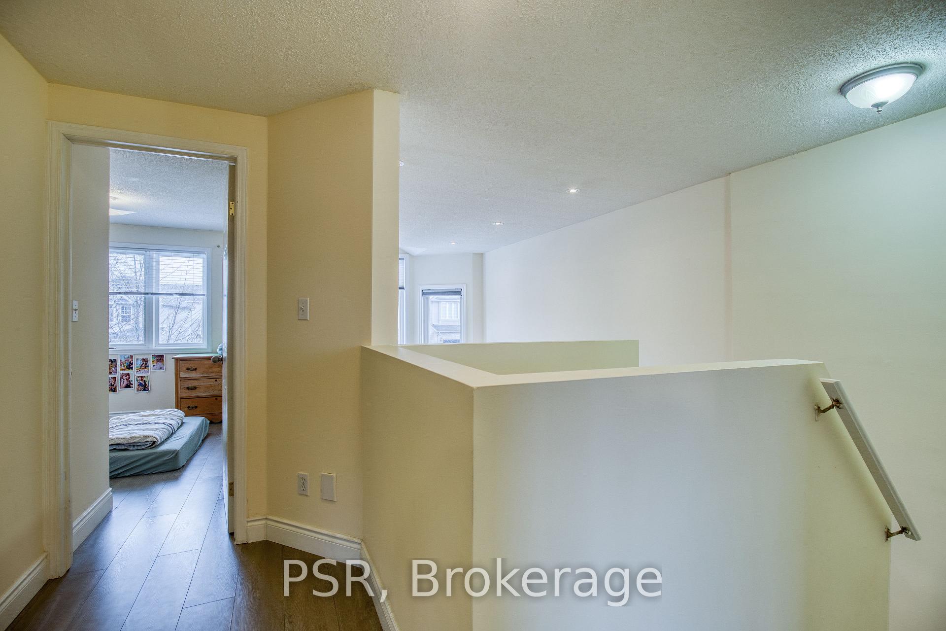 Photo 8 of 717 Paris Boulevard, Waterloo — HOMEH