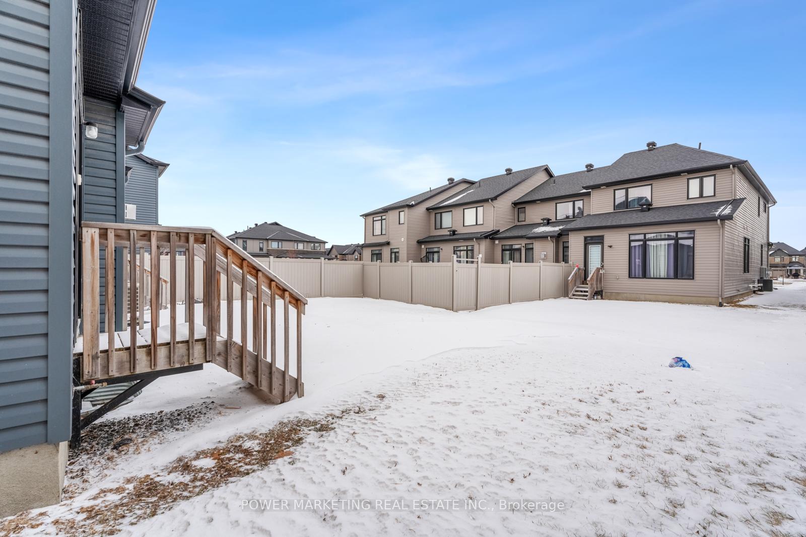 Photo 5 of 482 Trident Mews, Ottawa, Leitrim — HOMEH