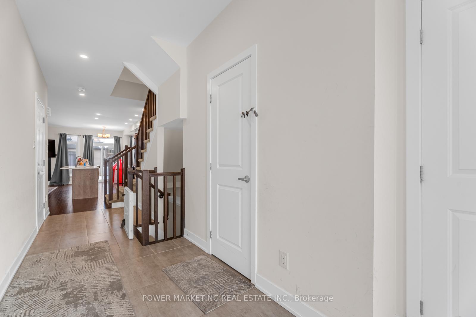 Photo 9 of 482 Trident Mews, Ottawa, Leitrim — HOMEH