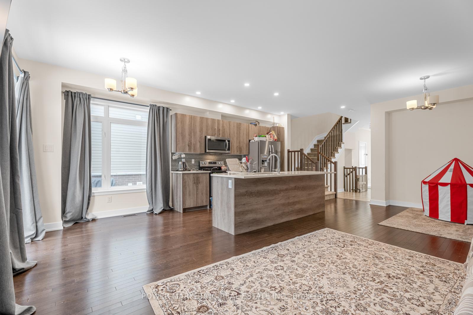 Photo 14 of 482 Trident Mews, Ottawa, Leitrim — HOMEH