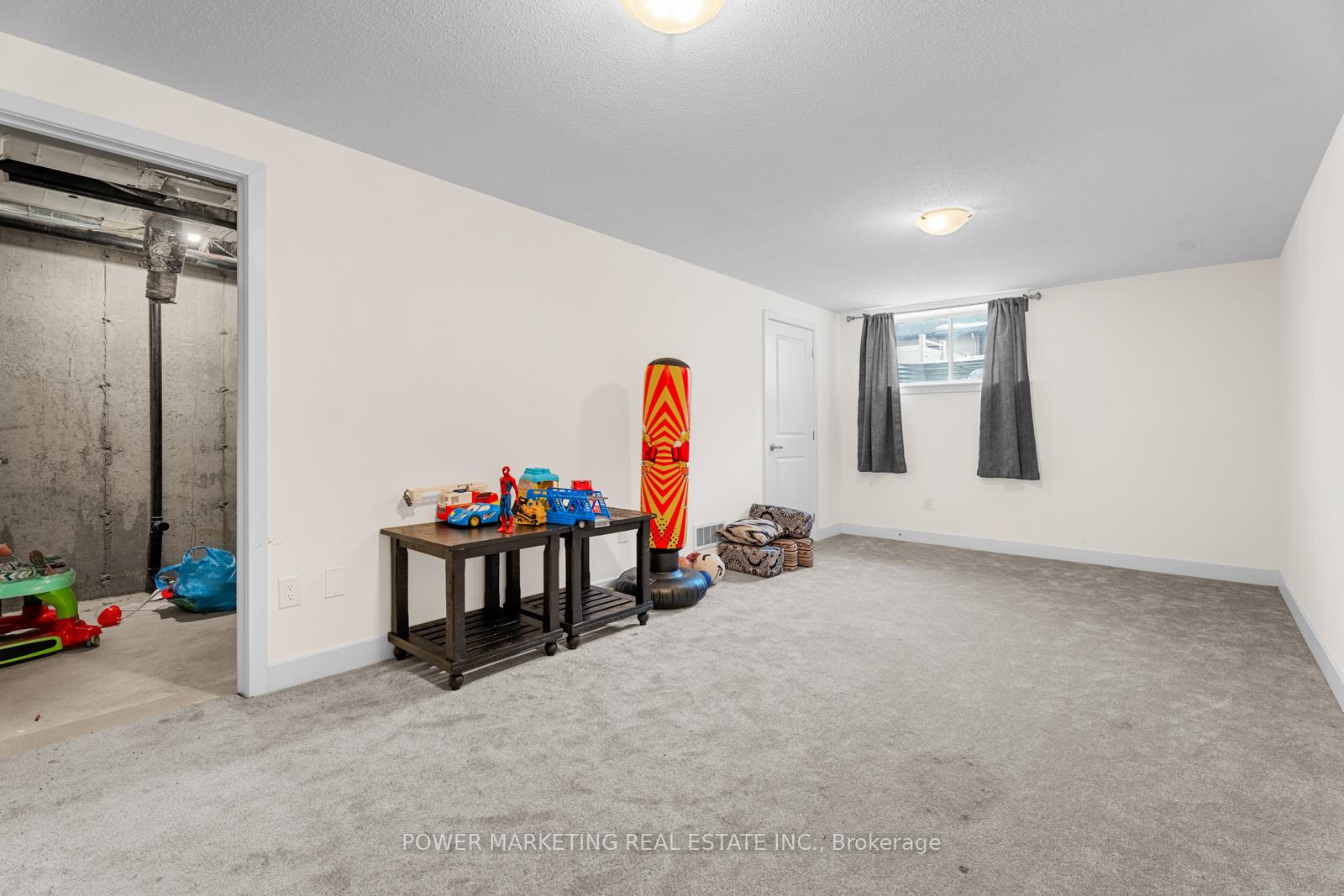 Photo 32 of 482 Trident Mews, Ottawa, Leitrim — HOMEH