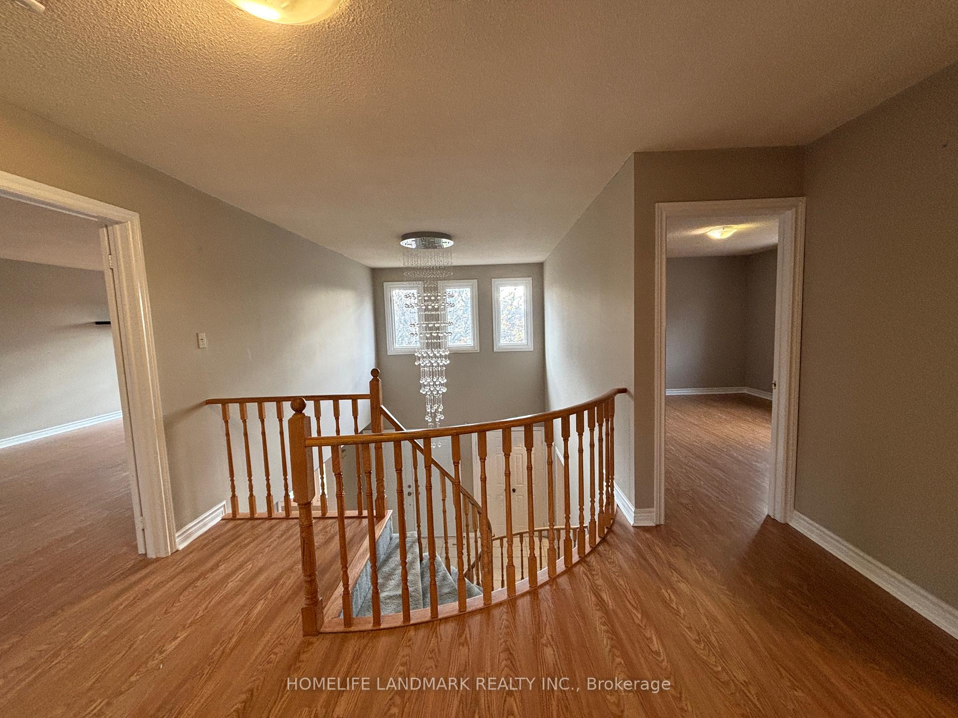 Photo 14 of 7 Brooklyn Crescent, Markham, Markville — HOMEH