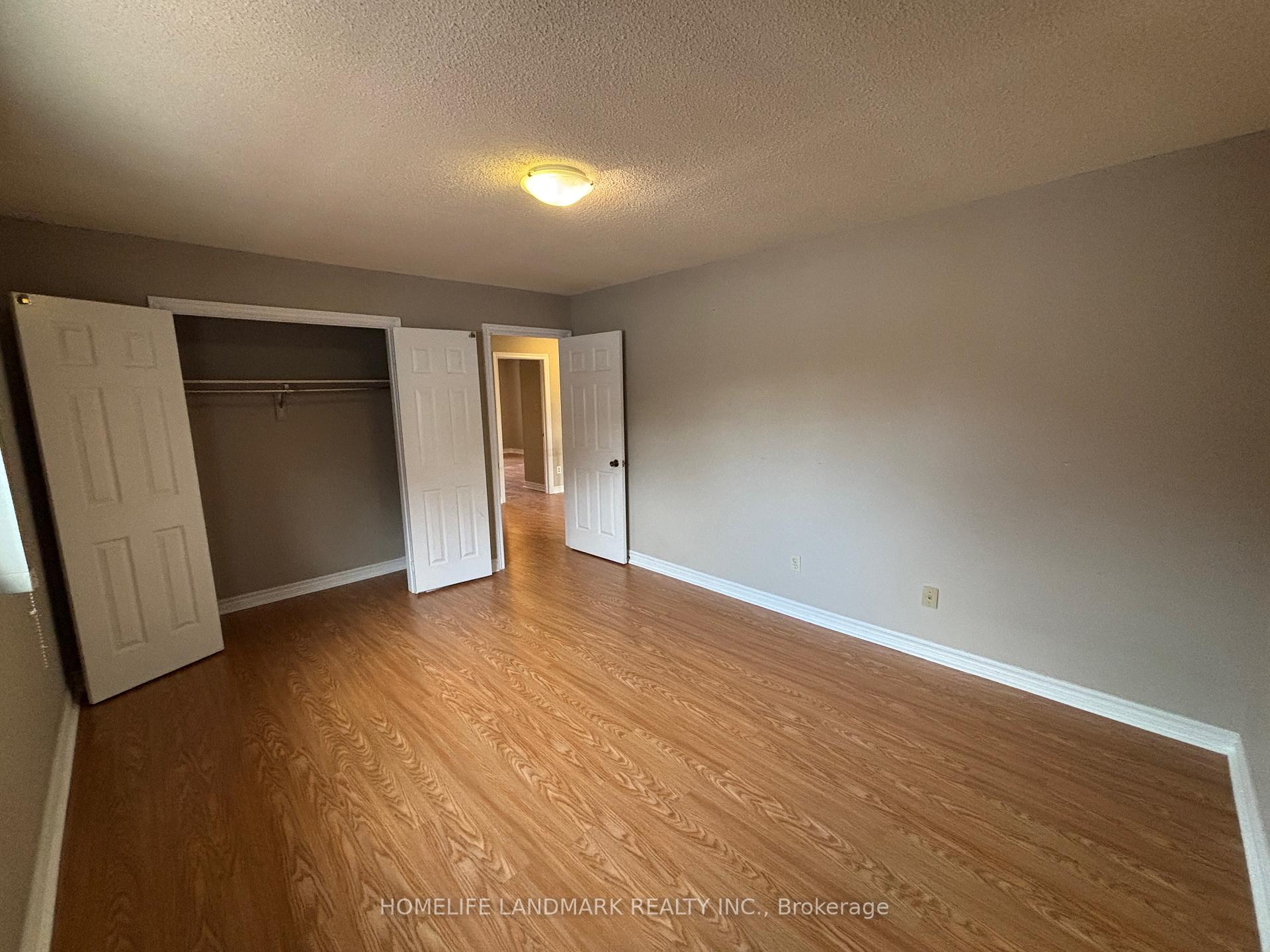 Photo 10 of 7 Brooklyn Crescent, Markham, Markville — HOMEH
