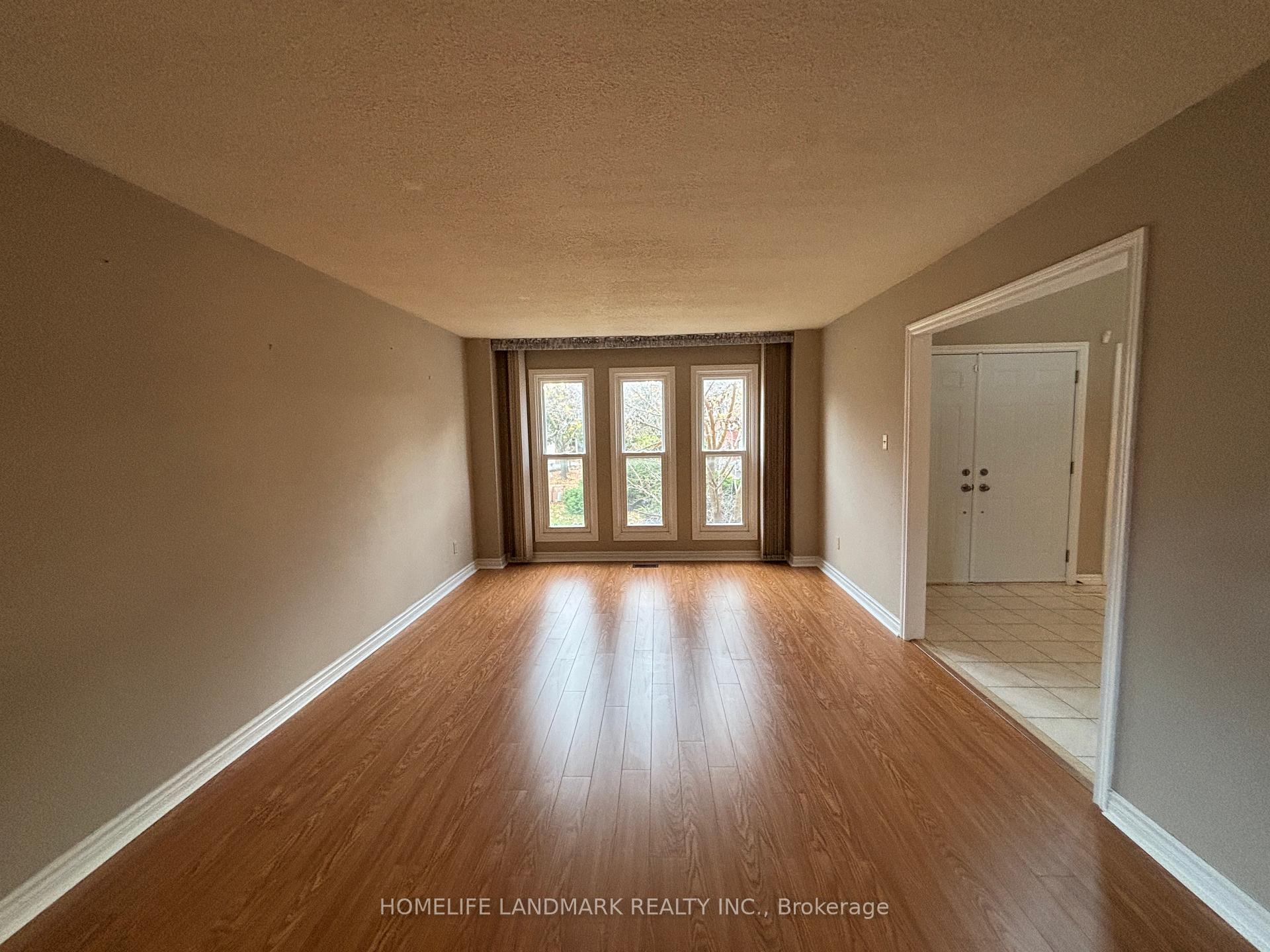 Photo 24 of 7 Brooklyn Crescent, Markham, Markville — HOMEH