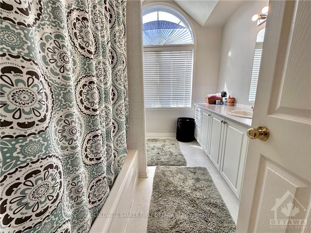 Photo 17 of 103 Columbia Avenue, Ottawa, Hunt Club — HOMEH