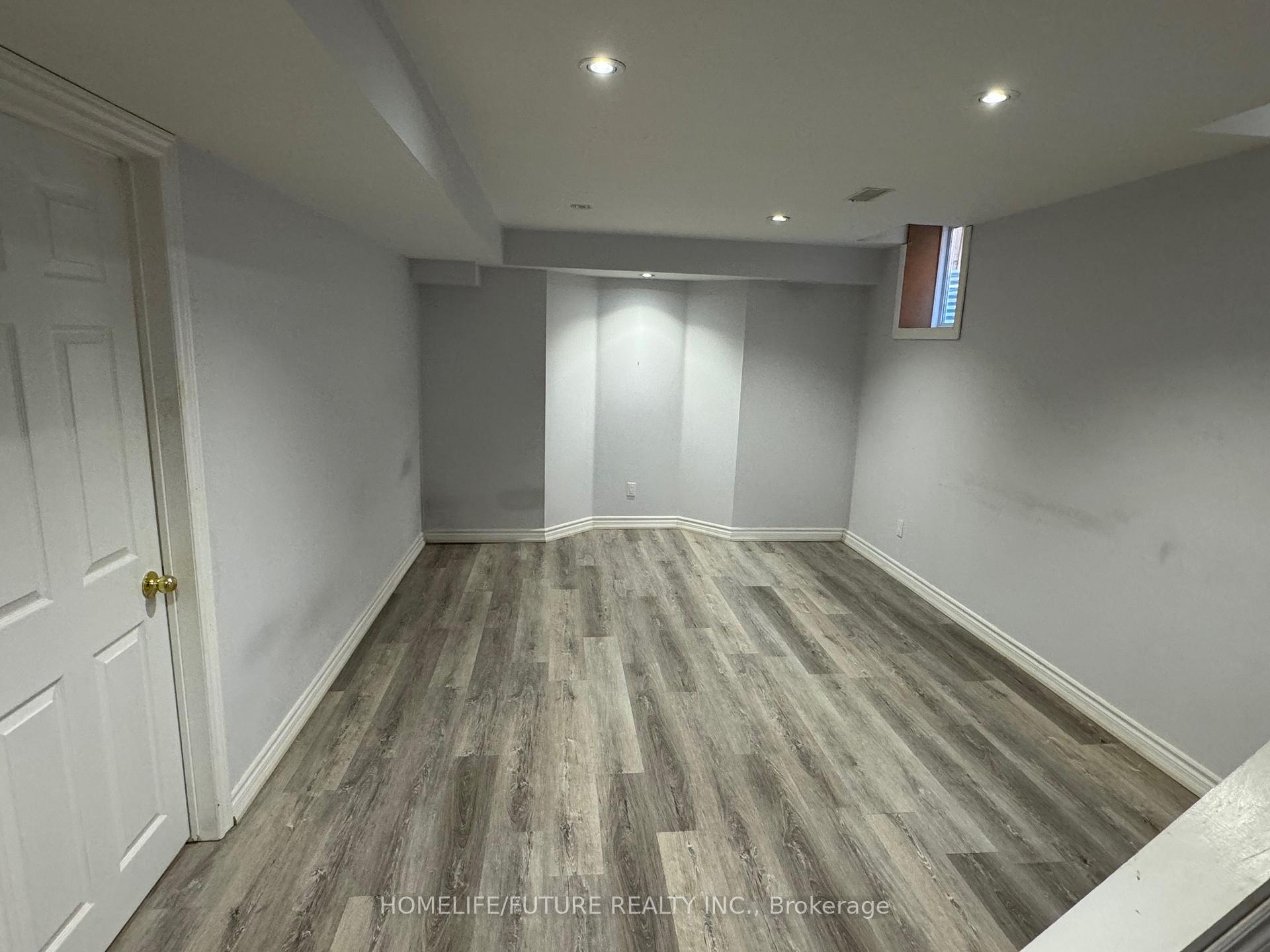 Photo 8 of Unit Bsmt, 33 Teal Crescent, Vaughan, Vellore Village — HOMEH