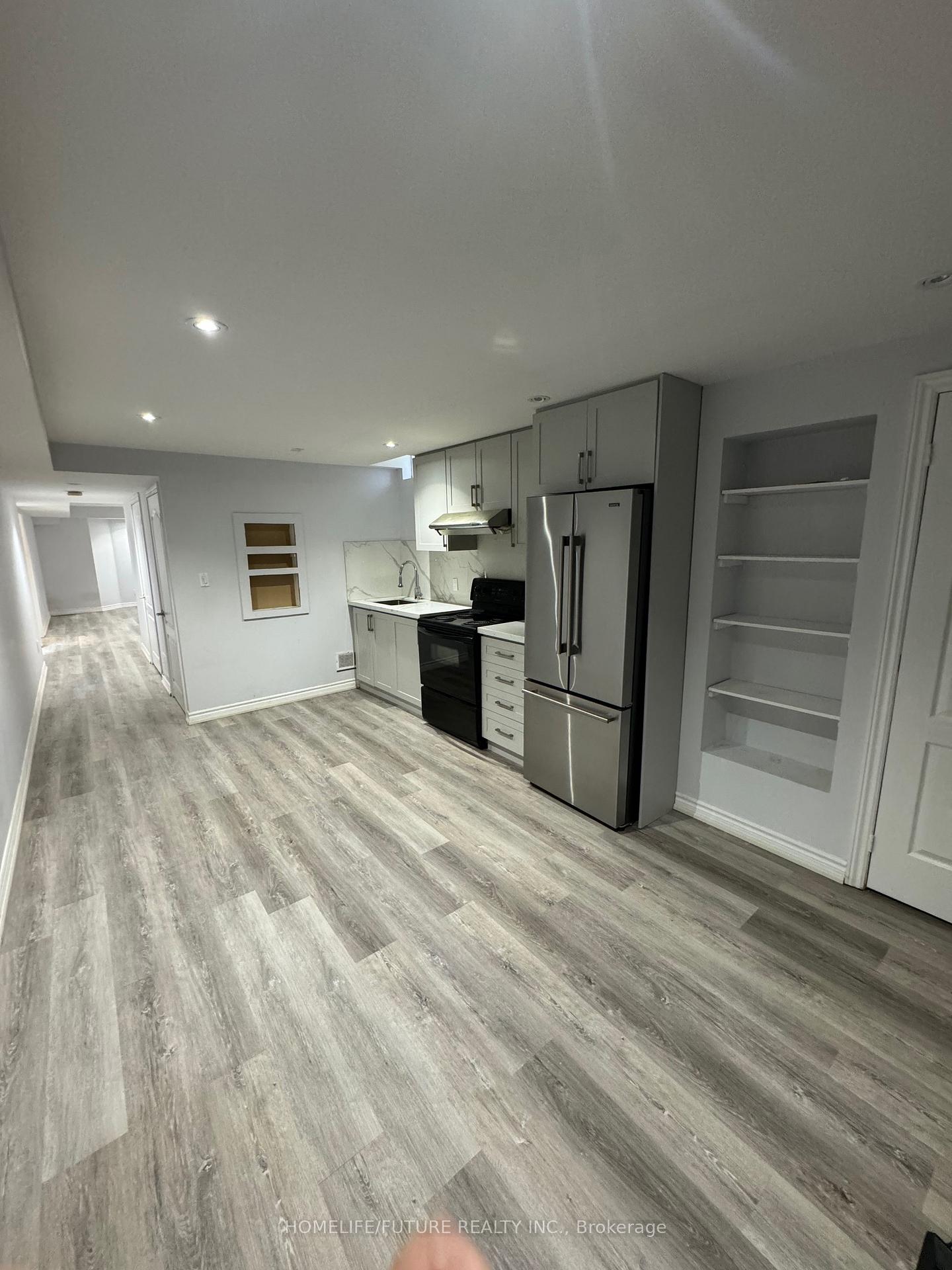 Photo 2 of Unit Bsmt, 33 Teal Crescent, Vaughan, Vellore Village — HOMEH