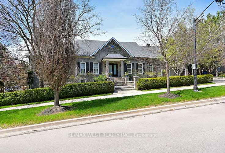 Photo 7 of 5 Humberview Drive E, Vaughan, Islington Woods — HOMEH