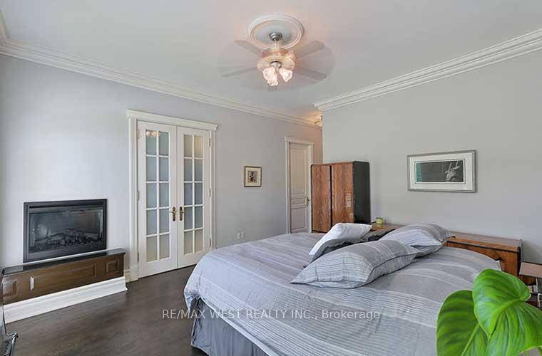 Photo 14 of 5 Humberview Drive E, Vaughan, Islington Woods — HOMEH