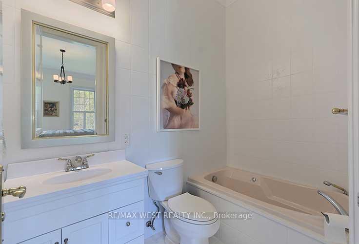 Photo 22 of 5 Humberview Drive E, Vaughan, Islington Woods — HOMEH
