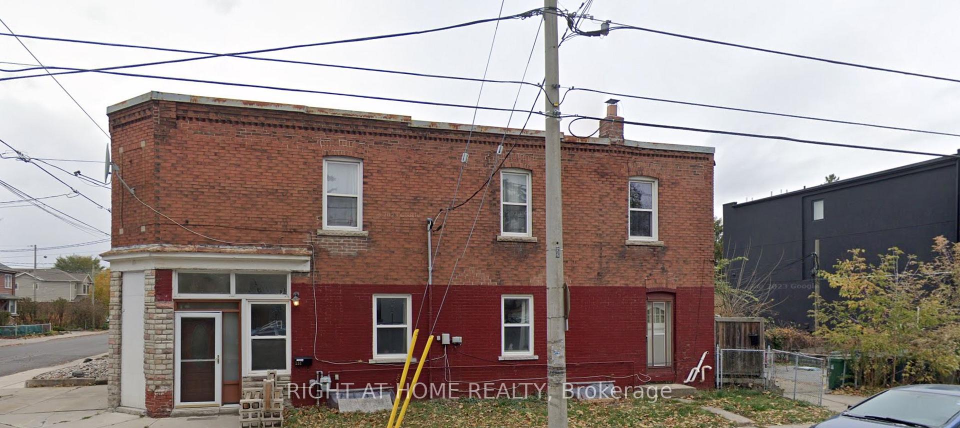 Photo 1 of 131 Chisholm Avenue, Toronto, Woodbine-Lumsden — HOMEH