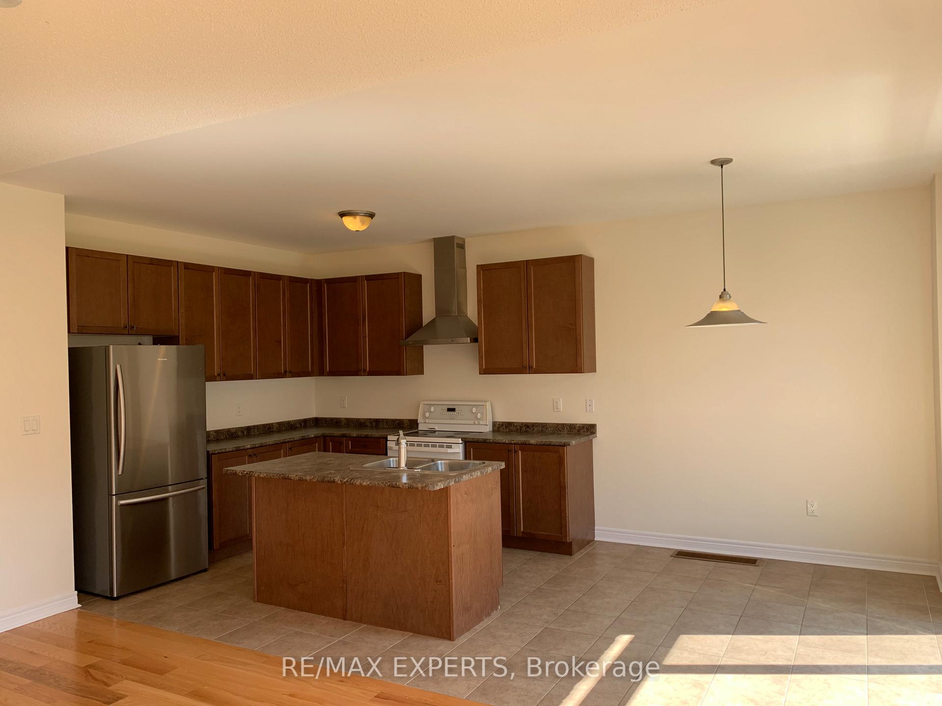 Photo 13 of 41 Maccabe Lane, New Tecumseth, Tottenham — HOMEH