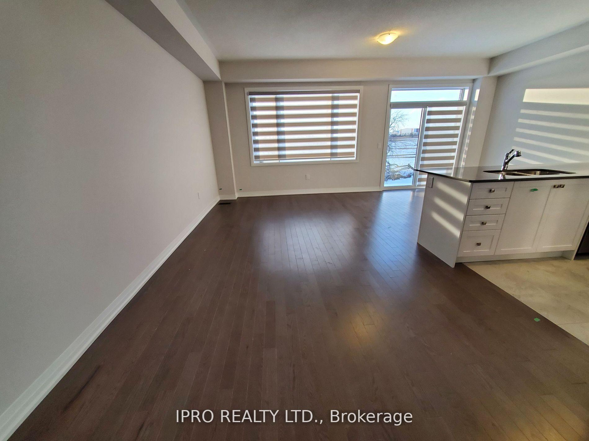 Photo 10 of 112 Yale Drive, Hamilton, Mount Hope — HOMEH