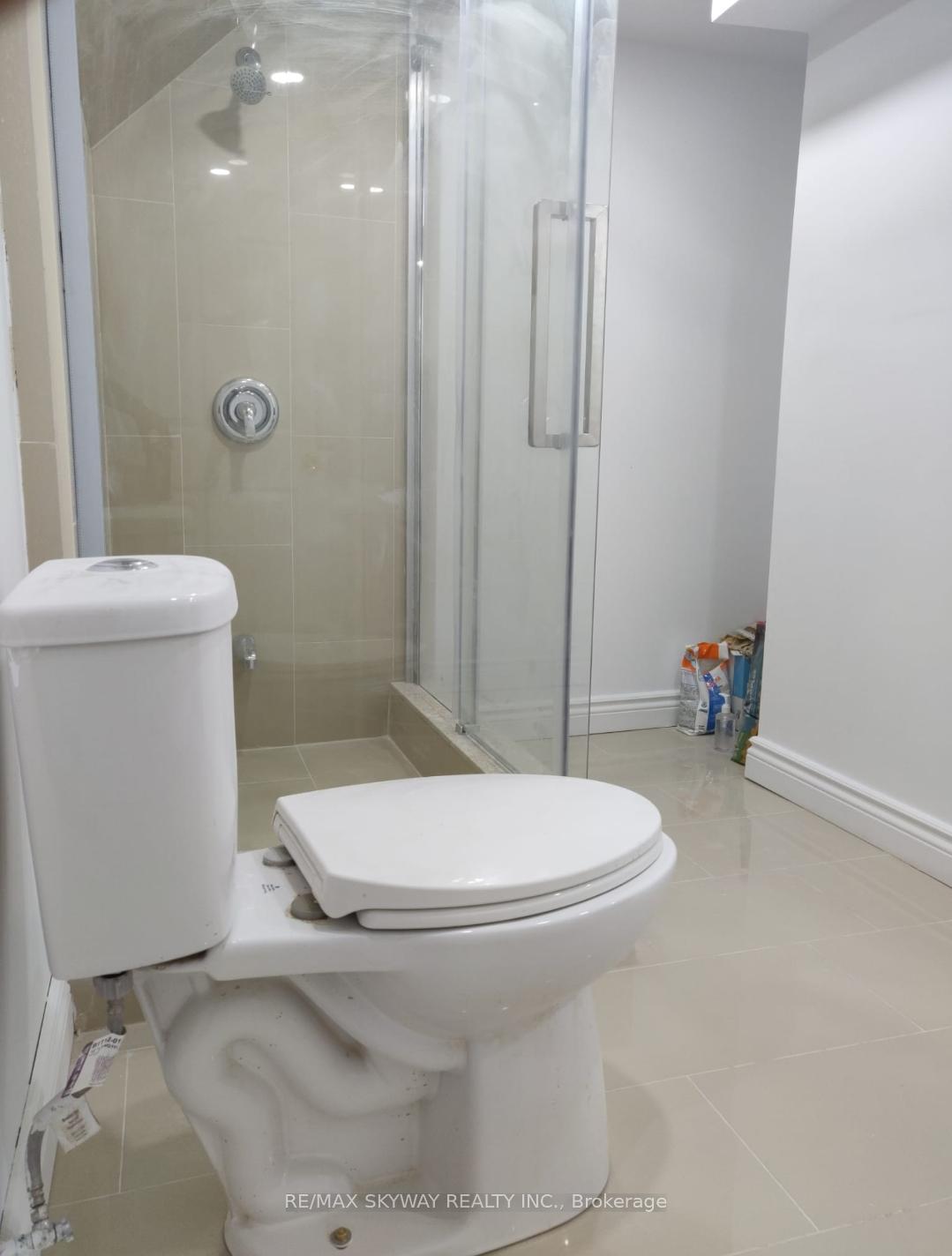 Photo 6 of Unit BSMT, 33 Sled Dog Road, Brampton, Sandringham-Wellington — HOMEH
