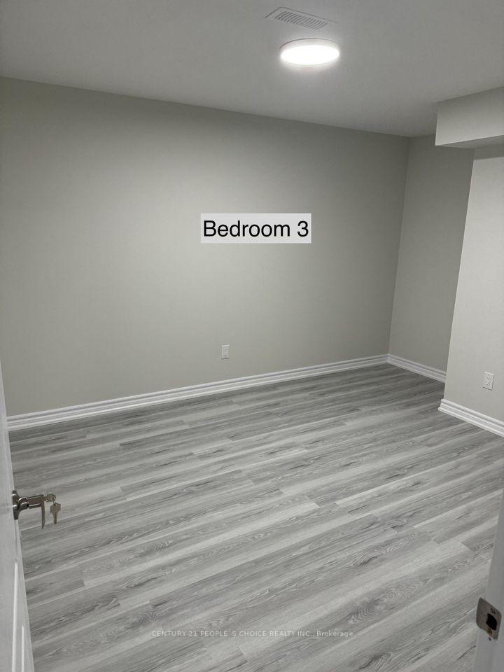 Photo 13 of 1812 Finkle Drive, Oshawa, Taunton — HOMEH