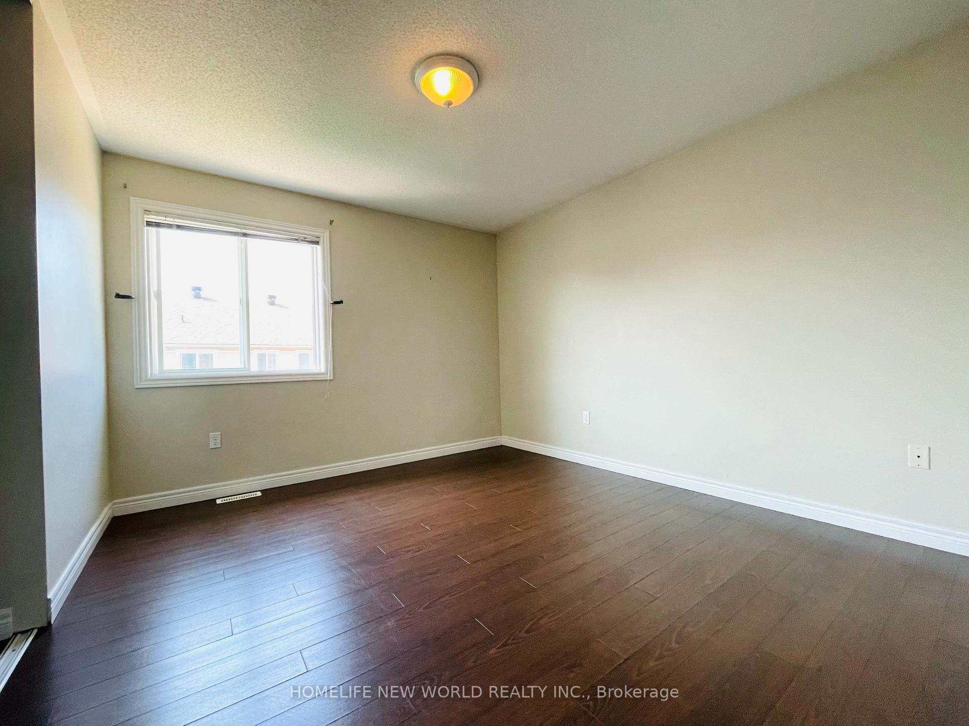 Photo 6 of 98 Thrushwood Drive, Barrie, Holly — HOMEH