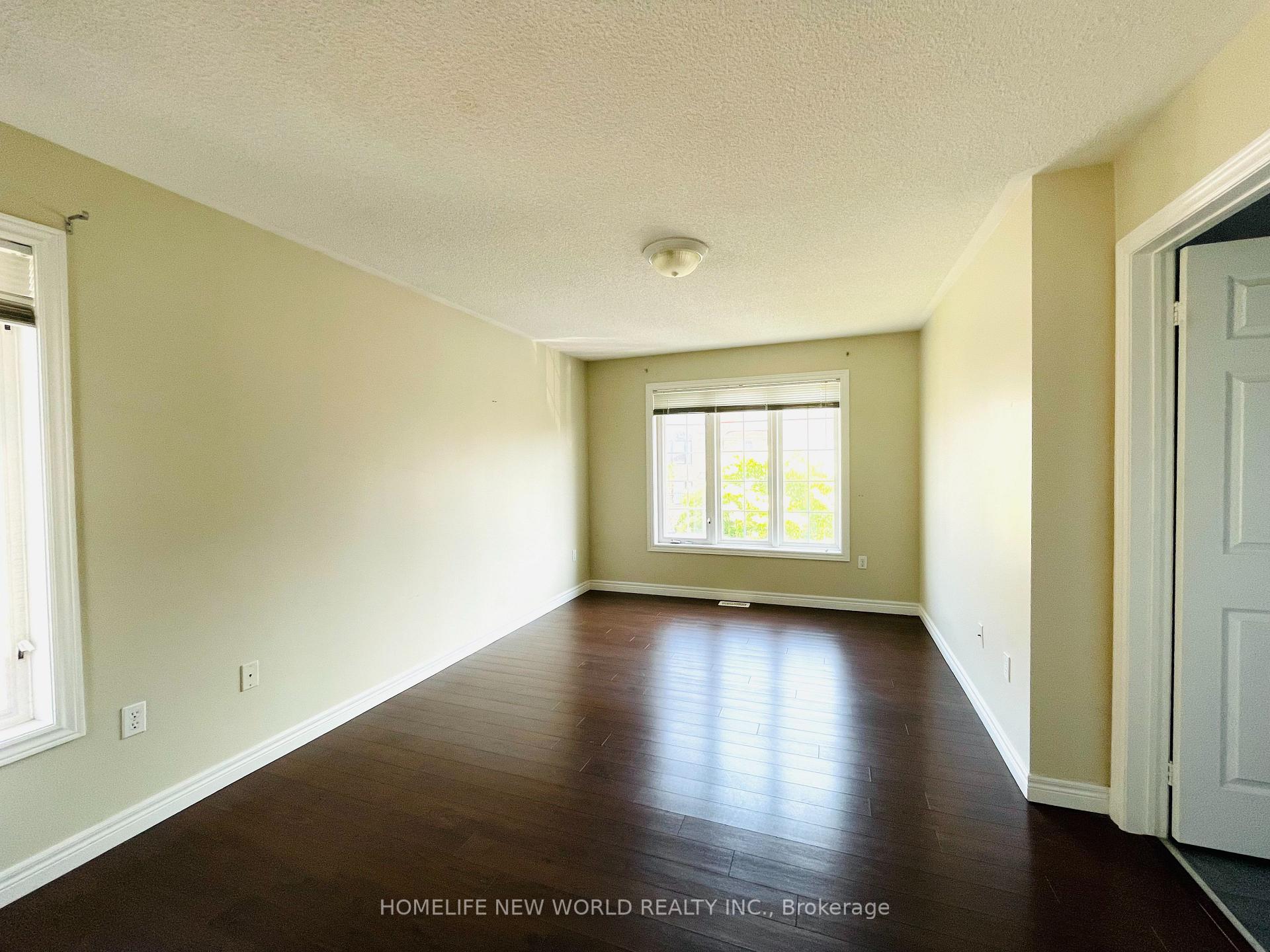 Photo 19 of 98 Thrushwood Drive, Barrie, Holly — HOMEH