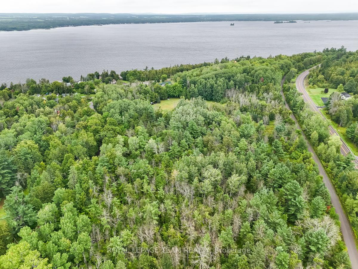 Photo 19 of Unit 6, 00 Mcneill Road, McNab/Braeside, Mcnab/Braeside Twps — HOMEH